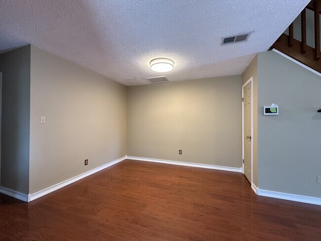 Foto del edificio - 3990 Roebling Ln