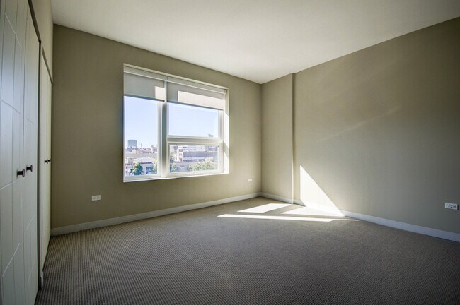 Foto del edificio - 851 W Grand Ave