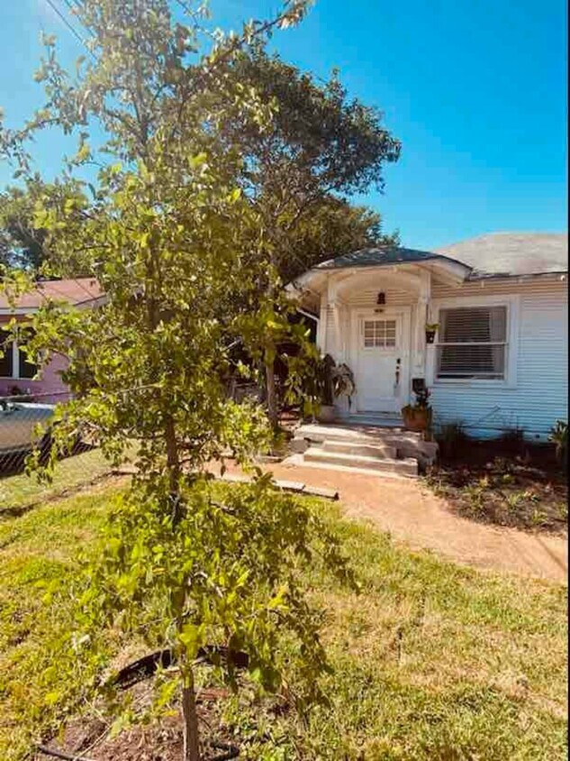 Foto principal - 325 Hammond Ave