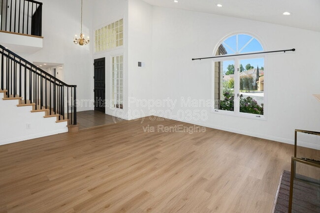 Building Photo - 28142 Ambar