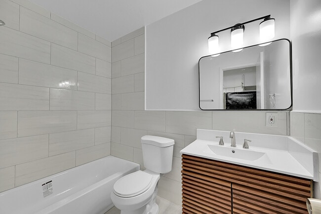 Building Photo - Centro Apartments - 3249 Coral Hills Dr.