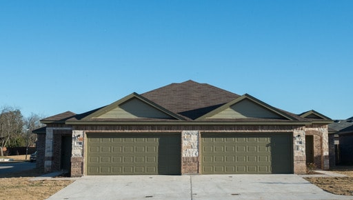 Foto principal - 3 BEDROOM DUPLEX LOCATED IN WACO, TEXAS!