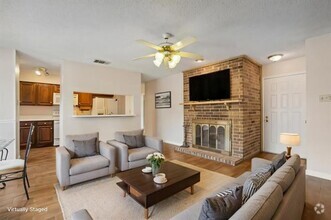 Building Photo - 1301 Memory Ln