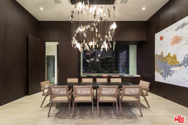 Building Photo - 1305 Collingwood Pl