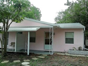 Building Photo - 586 140th Ave E