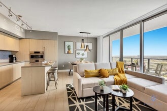 Building Photo - 4010 S Ocean Dr