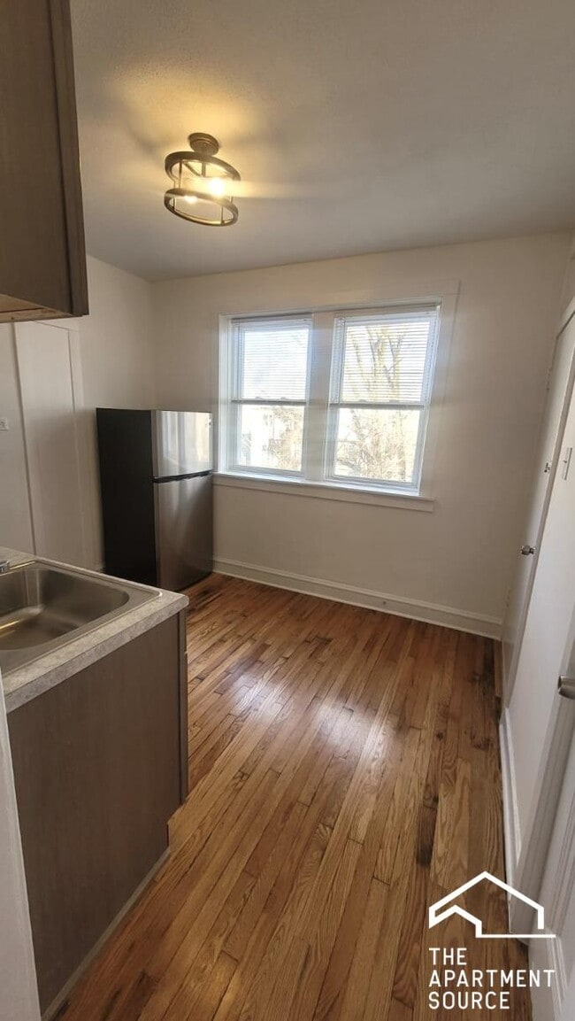 Photo - 1107 North Avers Avenue #3 Apartment