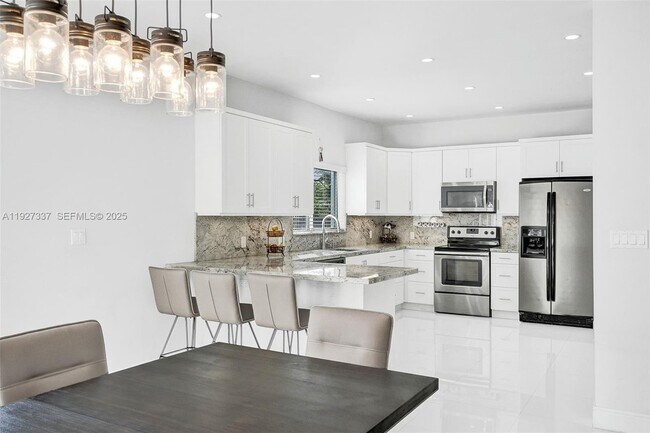 Foto del edificio - 1102 Meadowlark Ave