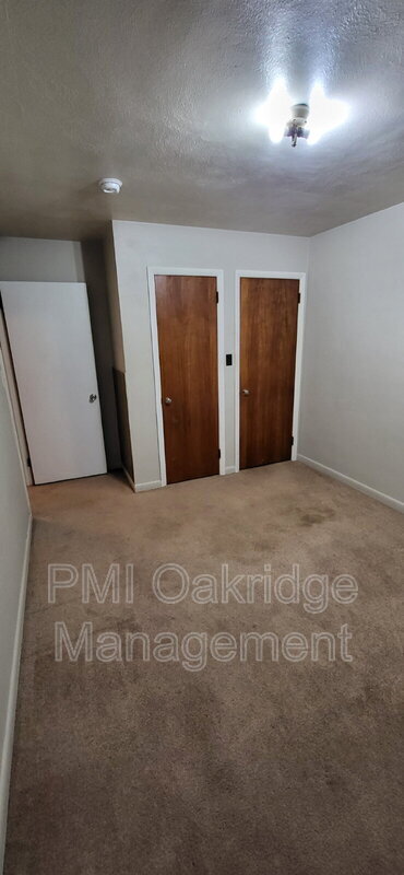 Foto del edificio - 446 N Madison St