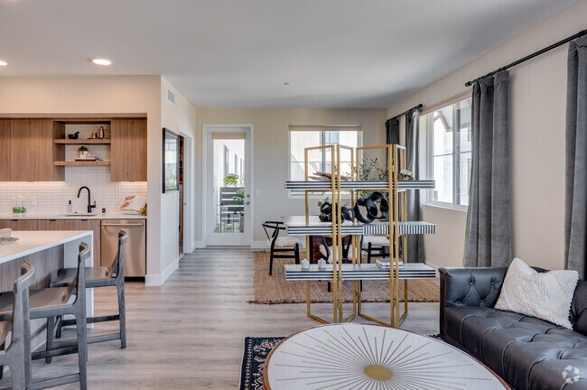 Interior Photo - Prado West