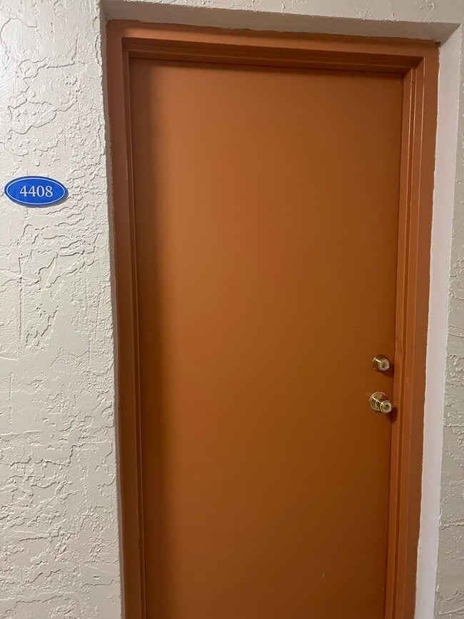 1Bed/1.5 Bath - 1Bed/1.5 Bath Apartment
