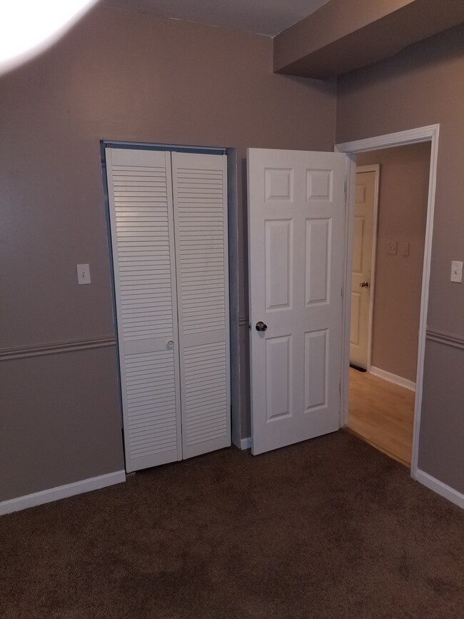 Spare bedroom 12 by 10 - 1261 N Marion Ct