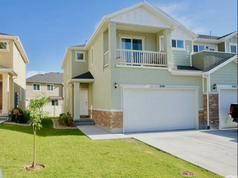 Primary Photo - 3141 Manor View Dr