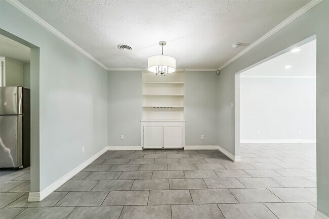 Foto del edificio - 4702 Maple St