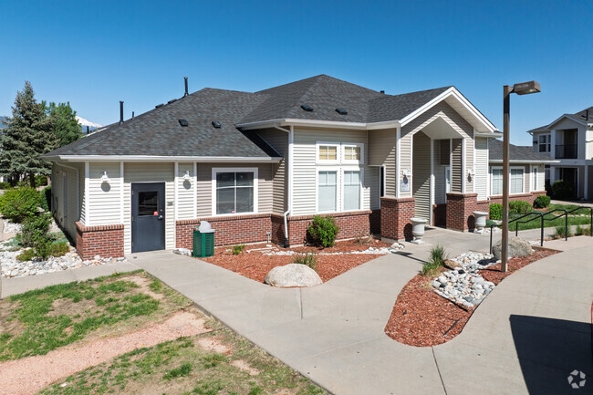 Leasing Office - Fountain Springs