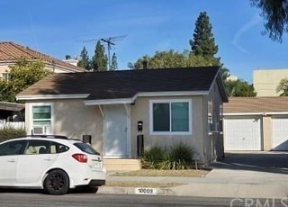 Building Photo - 10009 Maple St