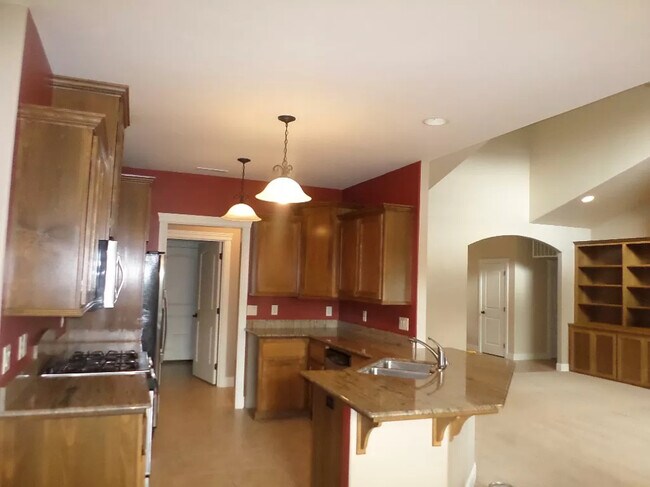 Building Photo - 930 Bellview Ave