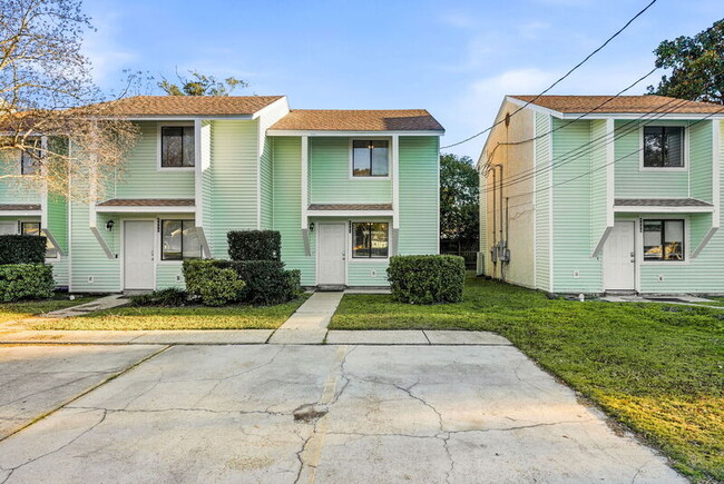 Foto del edificio - 4492 E Hwy 98