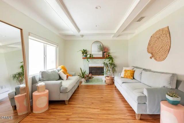 Foto del edificio - 1015 Nolden St