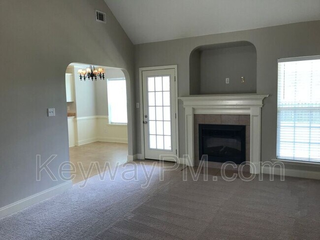 Building Photo - 978 Arbor Springs Cir