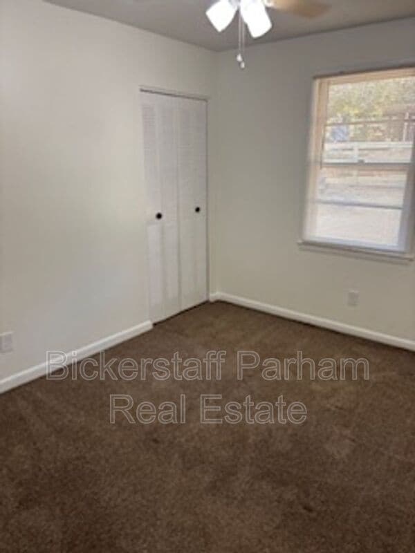 Building Photo - 703 Winall Dr