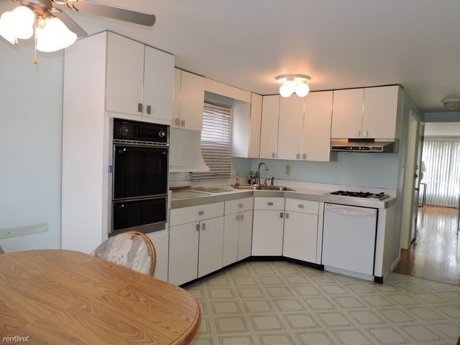 Building Photo - 3 br, 1 bath House - 7711 Meade Ave