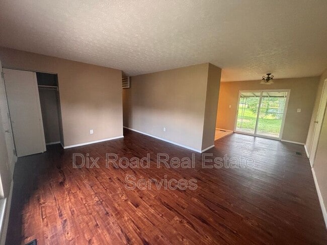 Building Photo - 124 Beam Dr