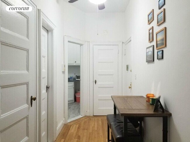 Building Photo - 26 W 97th St