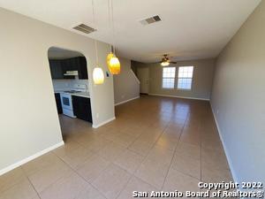 Building Photo - 2606 Sunview Lake