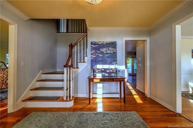 Foto del edificio - 40 Hunting Ridge Ln