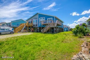 Foto principal - 211 Coastal Dr