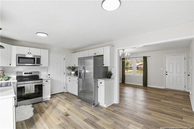 Building Photo - 1110 Barwin Dr