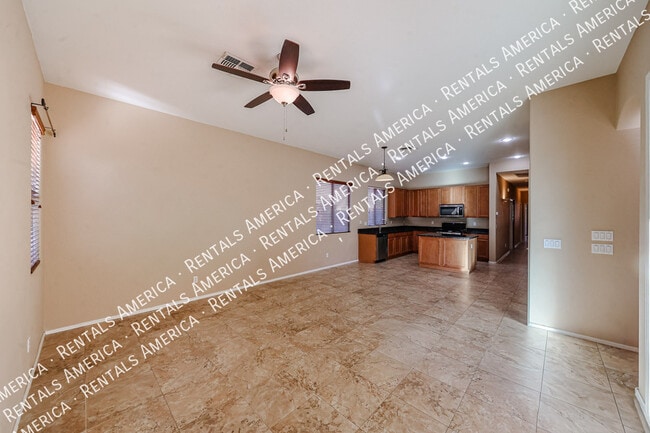 Foto del edificio - 8351 W Rosewood Ln