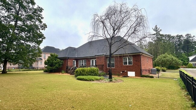 Building Photo - Call to schedule a tour!