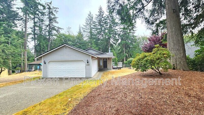 Foto del edificio - 11389 Symes Rd NW