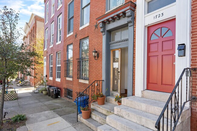 Building Photo - 1723 Hollins St