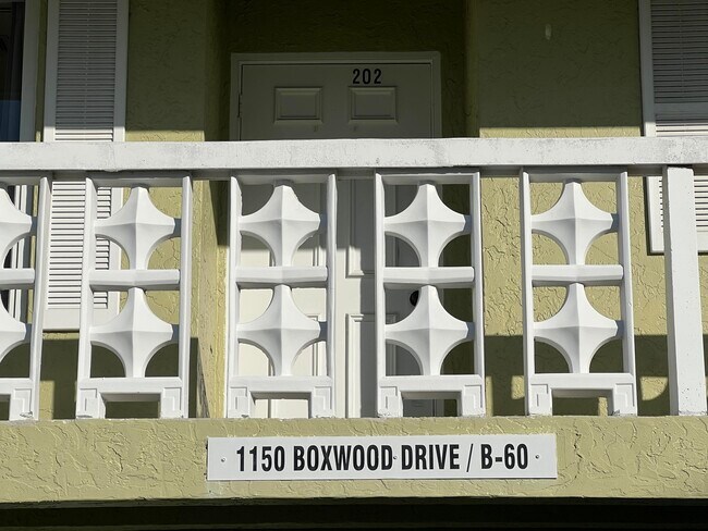 Foto del edificio - 1150 Boxwood Dr