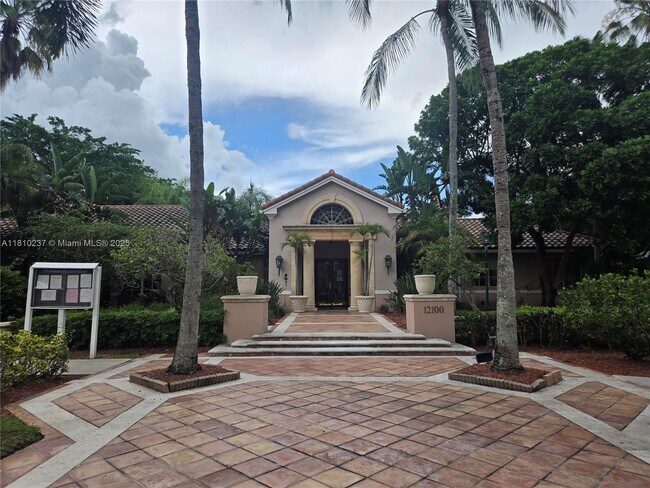 Foto del edificio - 12178 St.Andrews Pl