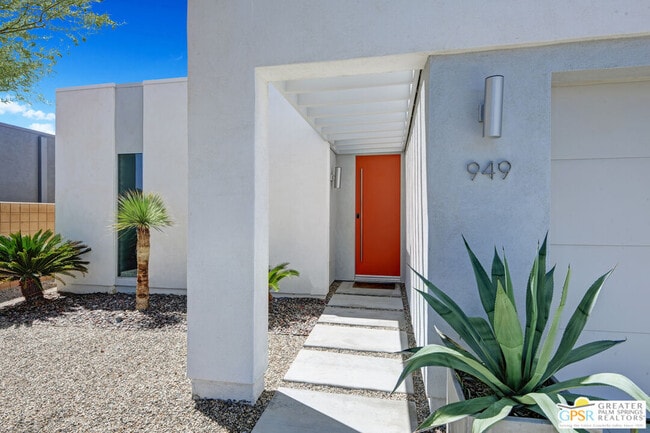 Building Photo - 949 Bernardi Ln