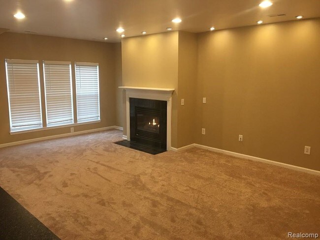 Building Photo - 20336 Rodeo Ct