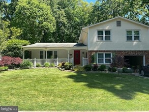 Building Photo - 10320 Collingham Dr