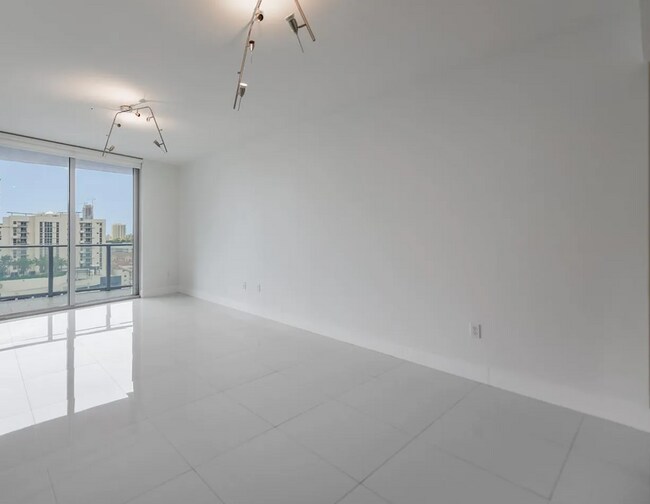 Foto del edificio - 1010 SW 2nd Ave