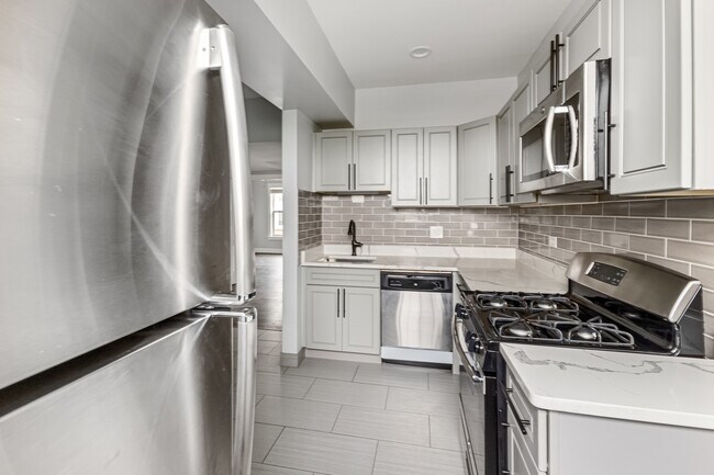 Foto del edificio - 1112 W Glenlake Ave