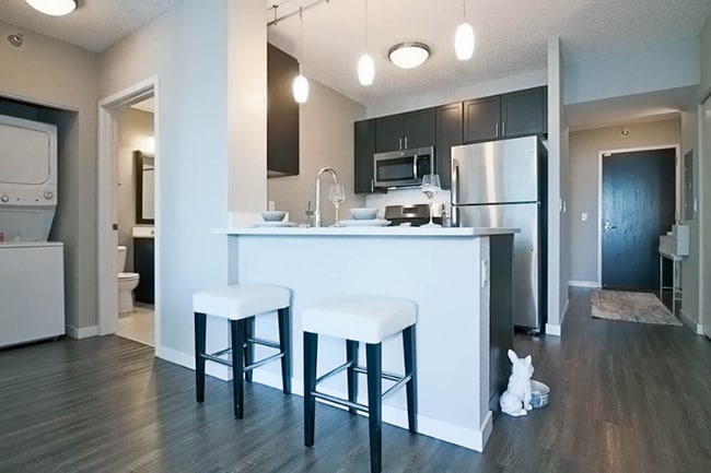 Building Photo - 340 E Ohio St