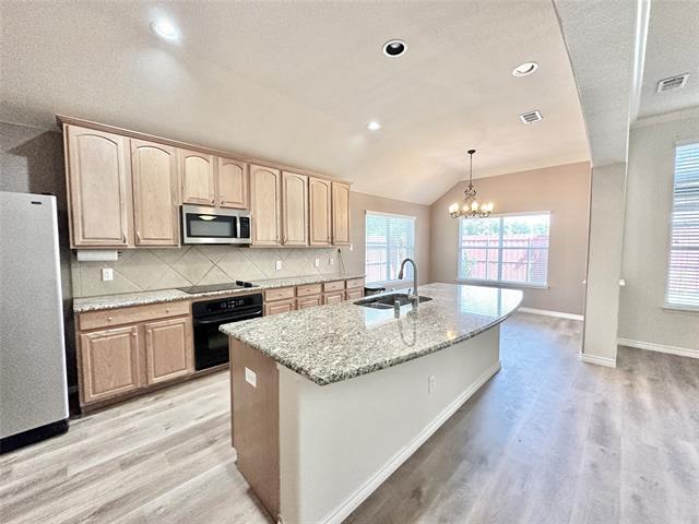 Foto del edificio - 9708 Grassland Dr