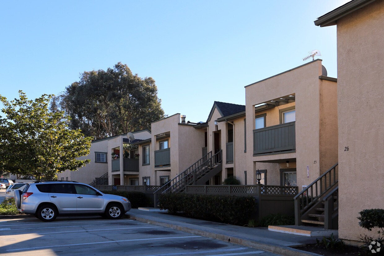 Montebello Villas Apartments El Cajon, CA