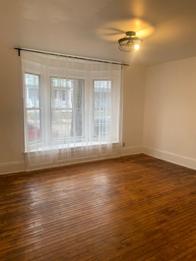 Building Photo - 2628 N Richards St