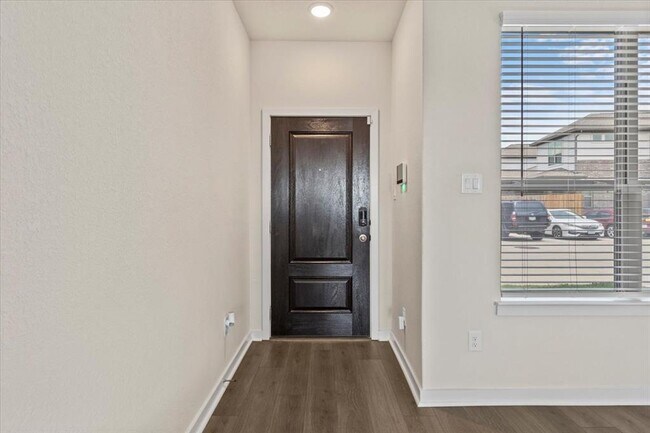 Building Photo - 2500 Forest Creek Dr