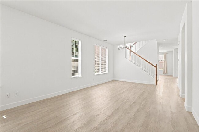 Foto del edificio - 3169 Parkham Dr