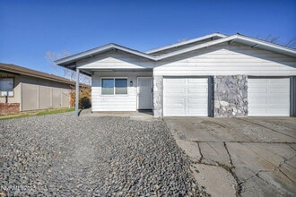 Building Photo - 1642 York Wy